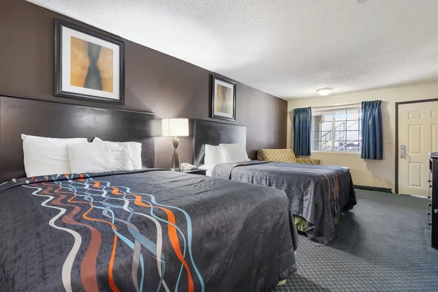 غرفة اقتصادية ثلاثية بسريرين مزدوجين، ECONOMY INN BARSTOW 1/9