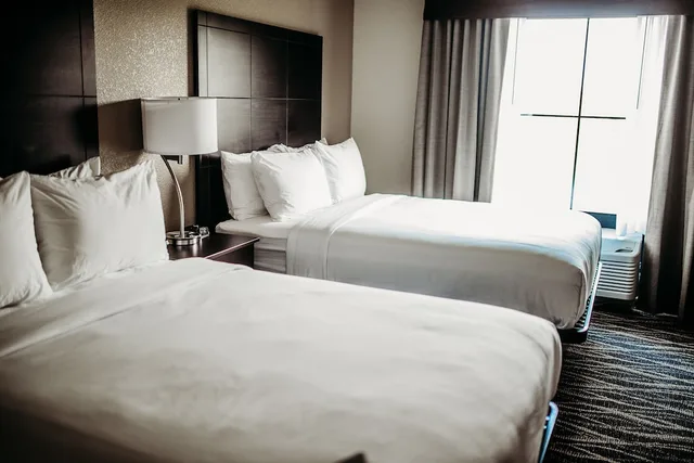 استوديو بسريرين كوين مع أريكة، Cobblestone Hotel & Suites International Falls 1/2