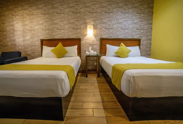 Colonial, 2 Double Beds، Colonial Mexicali 4/5