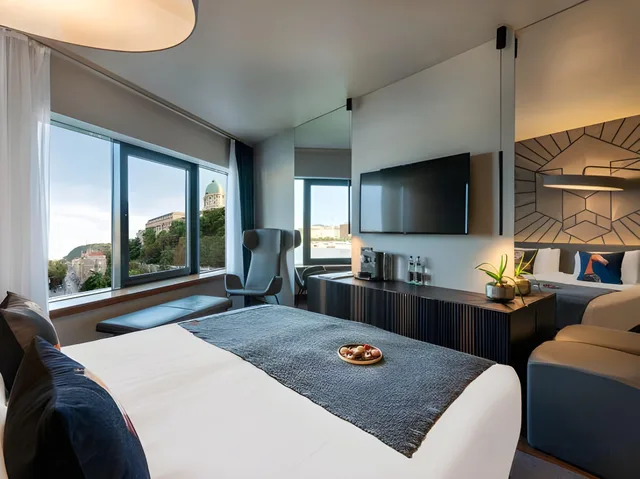 castle view room، Hotel Clark Budapest 1/1