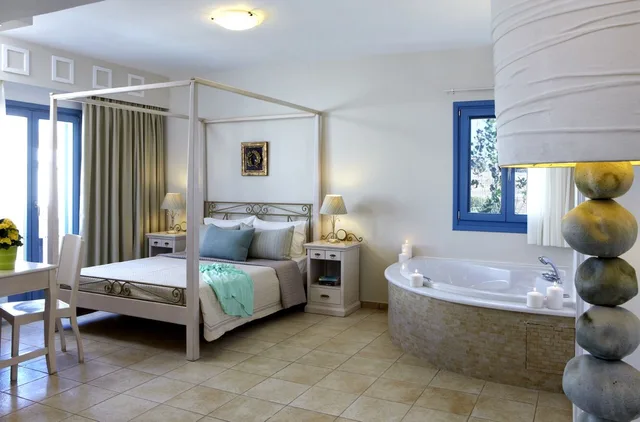 Executive, Suite, 1 Double and 3 Single Beds, Hot Tub، Mitos Suites 7/10