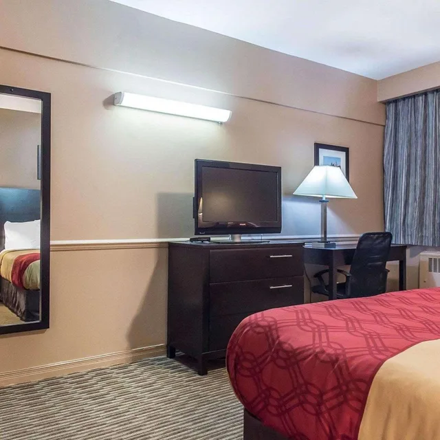 غرفة ديلوكس بسرير كوين، Econo Lodge Downtown Ottawa 2/4
