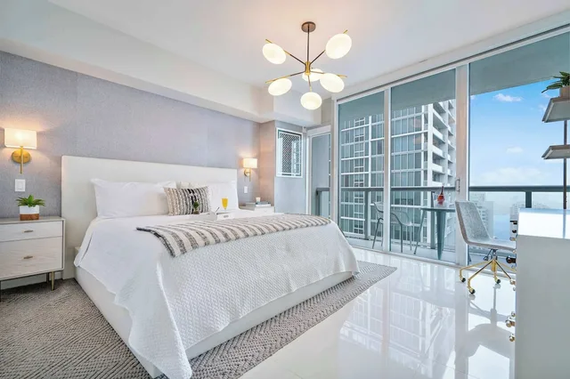 1 Bedroom, Superior, Apartment, King and Queen Bed, Sea View, Kitchen, Brickell by Miami Vacation Rentals 3/5