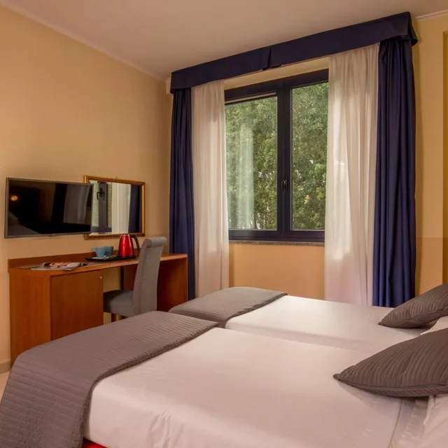غرفة قياسية بسرير فردي، Best Western Blu Hotel Roma 1/10