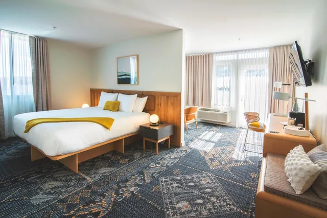 جناح استوديو بسرير كينج، SaltLine Hotel 1/5