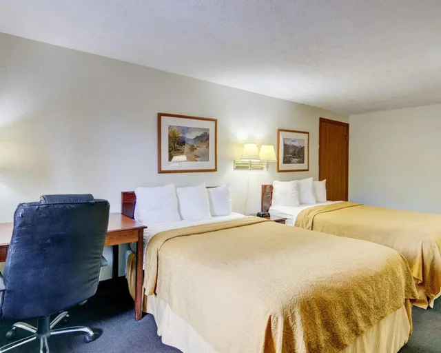 Upgrade, 2 Queen Beds، Quality Inn New River Gorge 2/2