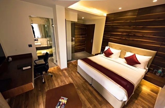 غرفة تنفيذية بسرير كينج، Hotel Connaught Royale 2/10