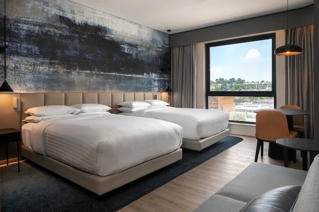 2 Bedrooms, Apartment, Johannesburg Marriott Hotel Melrose Arch 3/6