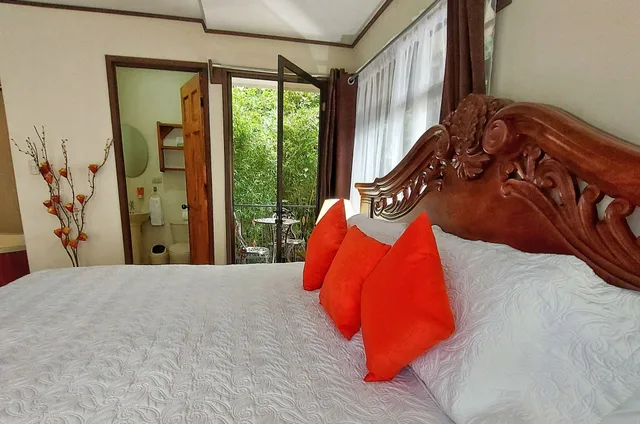 Deluxe, King Bed, Dreams Lodge Monteverde 8/10