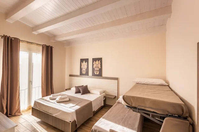 Family, 1 Single and 2 Double Beds، Tramonto Ibleo Resort 10/10