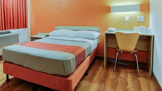 غرفة ديلوكس بسرير مزدوج، Motel6 Kingsville, TX 4/9