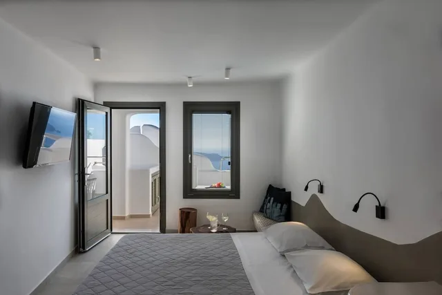 Superior, Double Bed, Caldera View, Outdoor Jetted Tub، Kasimatis by La Perla (ex Kasimatis Suites) 1/6