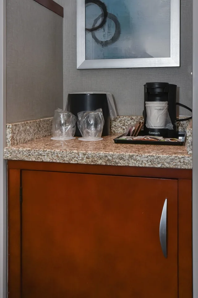 Room, 2 Queen Beds, Courtyard Marriott Charlotte Concord 5/6