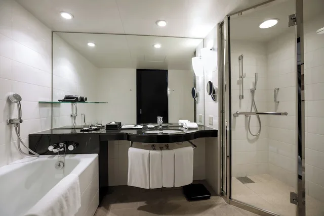 Deluxe King ALL, Grand Prince Hotel Osaka Bay 2/2