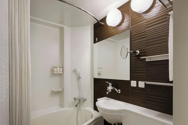 غرفة بسريرين منفصلين، Four Points Flex by Sheraton Shin Osaka 2/4