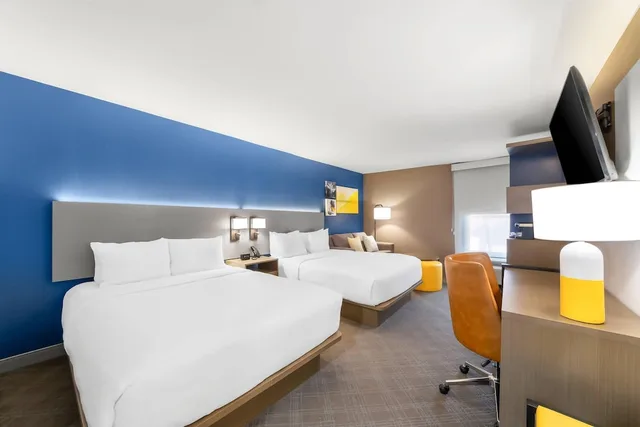 Room, Single, 2 Queen Beds, Sofa, Accessible، Comfort Inn & Suites Portland Corpus Christi 4/9