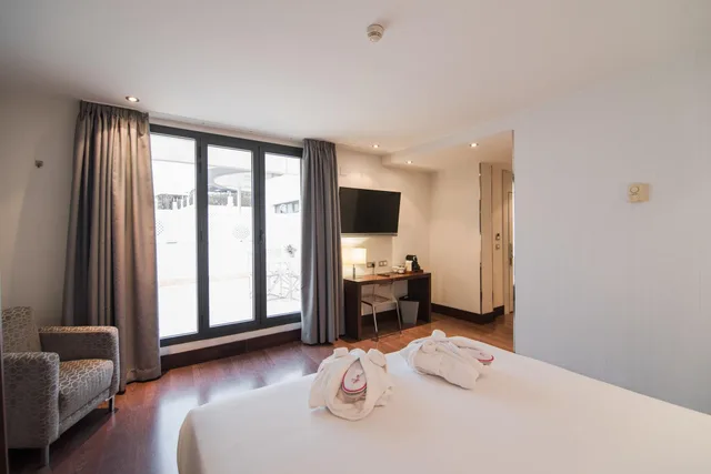 غرفة بسريرين، Petit Palace Marques Santa Ana 2/10