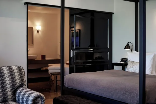 غرفة ديلوكس بسرير كوين بشرفة، Nimb Hotel 1/5
