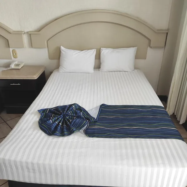 غرفة بسريرين منفصلين، Hotel Playa Marina 7/10