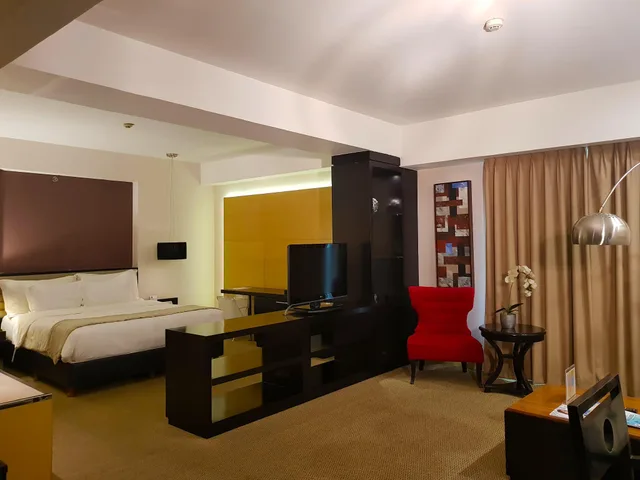 جناح جونيور بسرير كينج، Grandkemang Hotel 1/1