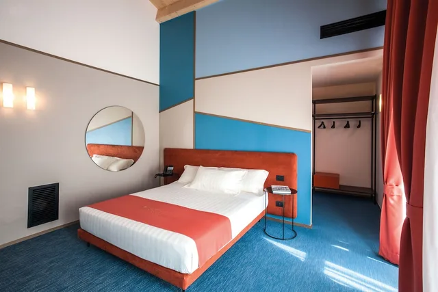 غرفة سوبيريور ثلاثية بسرير كوين وسرير فردي، Best Western Plus GH Dimora del Monaco 2/10