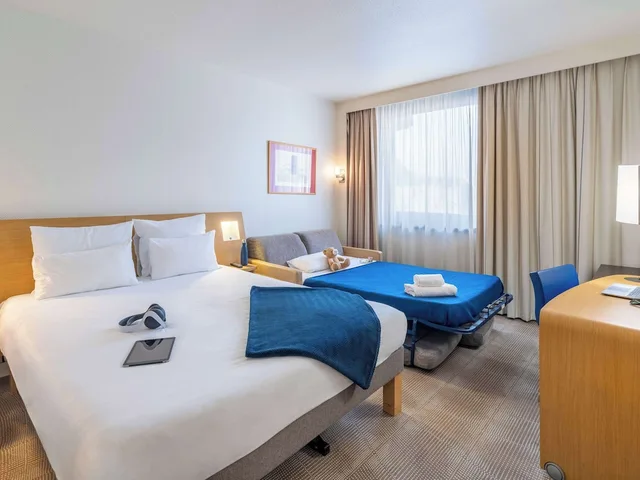 غرفة كلاسيكية بسرير مزدوج مع أريكة، NOVOTEL GRENOBLE CENTRE 2/10