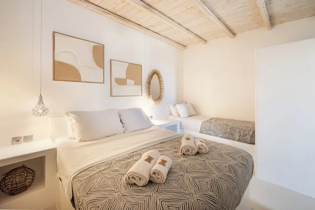 جناح استوديو بسرير مزدوج وسرير فردي بإطلالة جزئية على البحر، Blue Waves Suites & Apartments - To Kyma 4/10