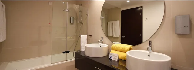 شقة بسرير مزدوج وسريرين منفصلين بشرفة بغرفتي نوم، Belmar Spa and Beach Resort 5/6