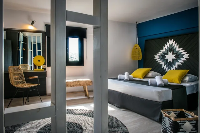 جناح سوبيريور بسرير كينج مع أريكة، Indigo Suites Collection 2/5