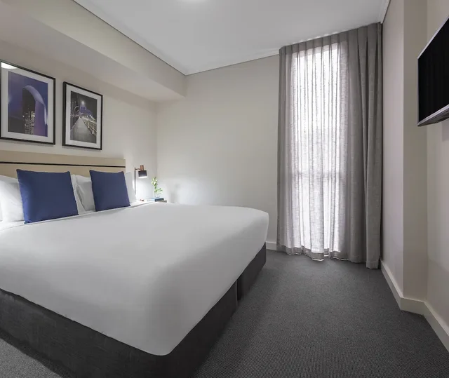 شقة بسرير كينج وسرير كوين بغرفتي نوم، Oaks Brisbane Festival Suites 1/8