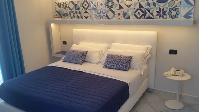 غرفة بسريرين منفصلين، Leone 2/8