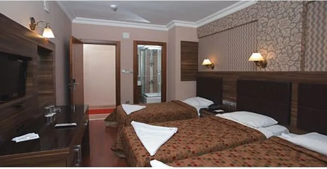 غرفة قياسية ثلاثية، Hotel Bazaar 8/10