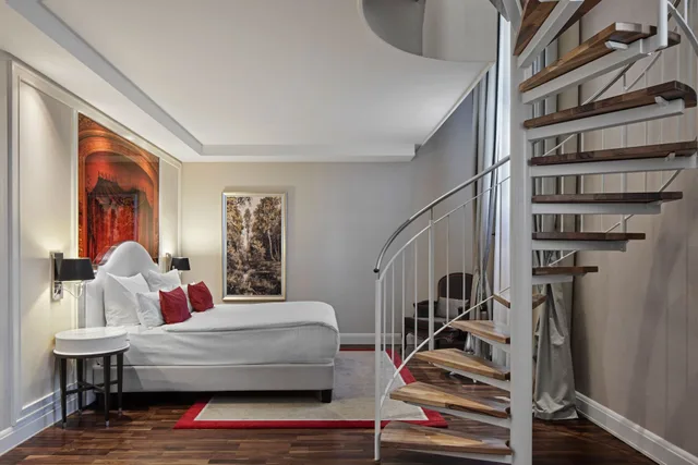 Duplex, Suite, TITANIC Gendarmenmarkt Berlin 1/3