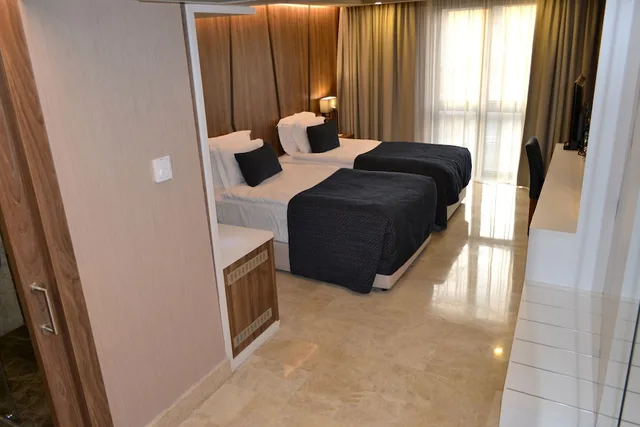 غرفة قياسية بسريرين منفصلين، Extenso Hotel 1/3