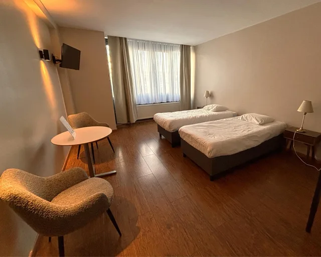 غرفة قياسية بسرير فردي، Escale Hotel 1/2