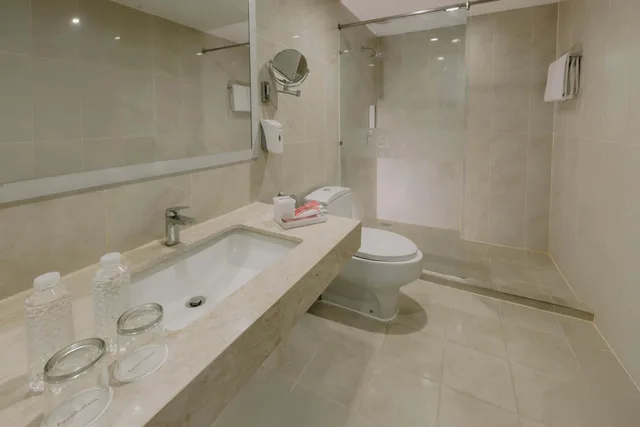 غرفة تنفيذية بسرير كوين، favehotel Hyper Square 3/3