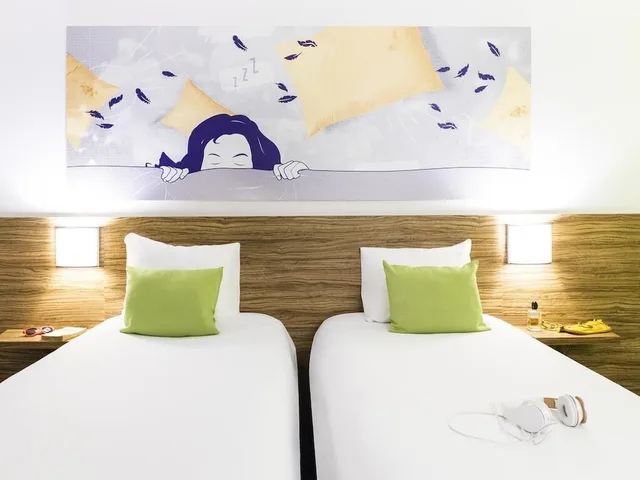 غرفة قياسية بسريرين منفصلين، Ibis Styles Louvain La Neuve Hotel Et Events 1/3
