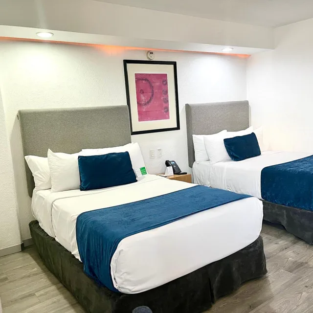 Standard, 2 Double Beds, Best Western Plus Gran Hotel Centro Historico 3/9