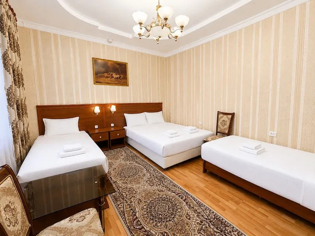غرفة قياسية رباعية، Sarbon Hotel 1/2