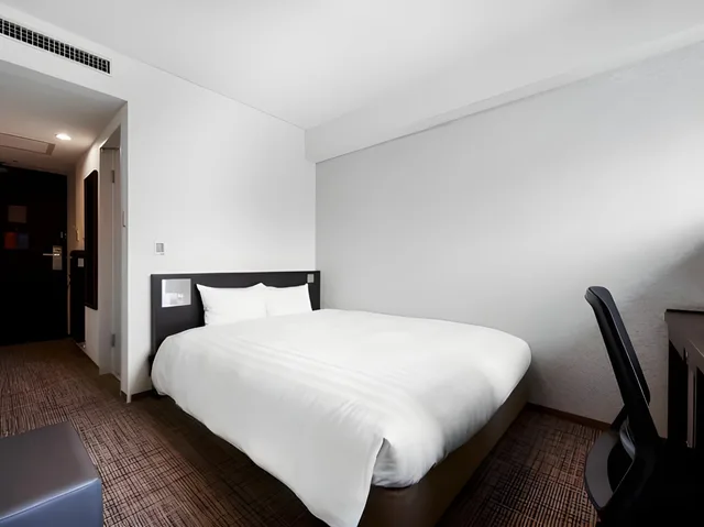 غرفة قياسية بسرير كوين، Daiwa Roynet Hotel Kawasaki 1/1