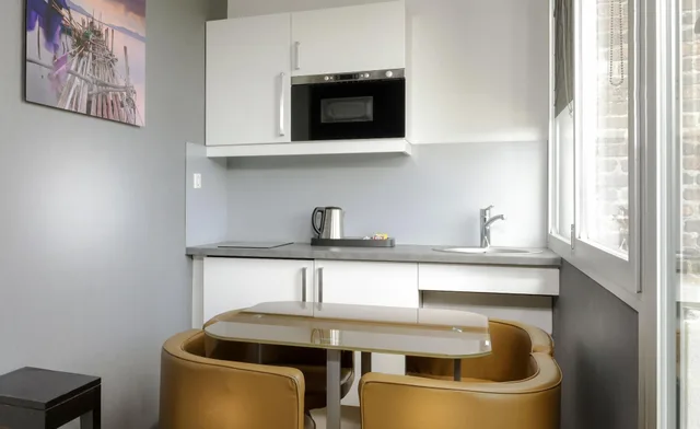 غرفة قياسية مفردة، AMBRE HOTEL 6/9