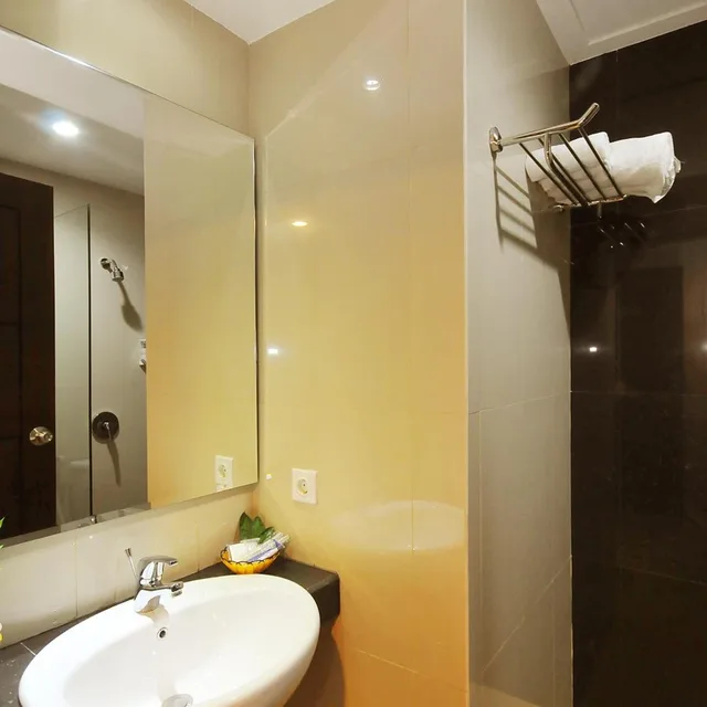 غرفة سوبيريور بسرير فردي، PRATAMA HOTEL AND CONVENTION 6/6