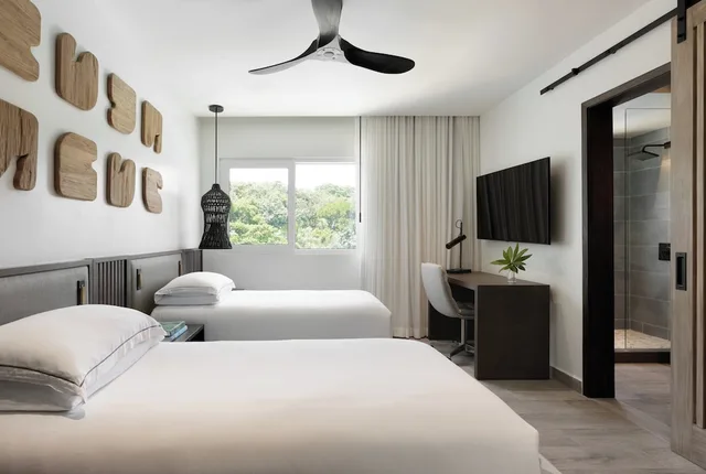 2 Bedrooms, Penthouse, Single Bed, Beach Front، Kimpton Grand Roatan Resort and Spa 1/9