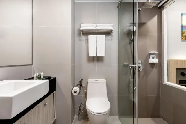 غرفة بسرير كينج، Clarian Hotel Beach Patong 8/9