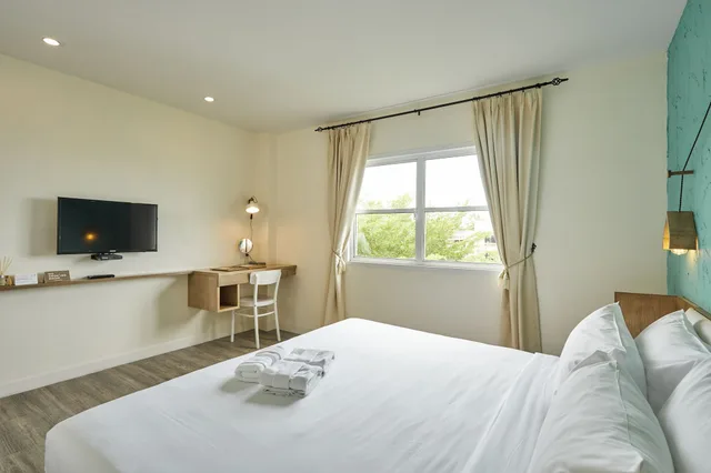 غرفة ديلوكس بسرير مزدوج، Talay Hotel & Villa 2/5