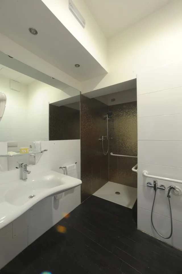 غرفة اقتصادية اقتصادية بسرير مزدوج، Aaron Hotel 8/8