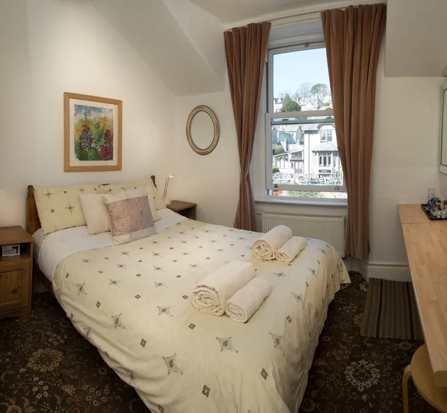 Room, Double Bed, Somerset House 1/4