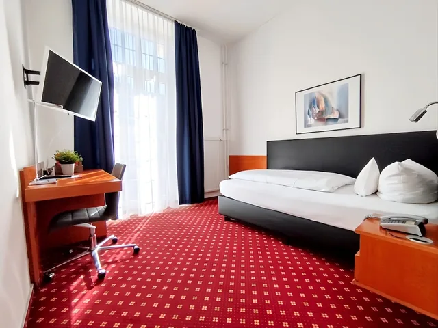 Basic, Single, Single Bed, Hotel Schwert 2/4
