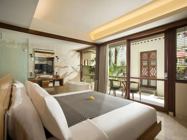 Plus, Deluxe, Pool View، Amnaya Resort Kuta 1/1