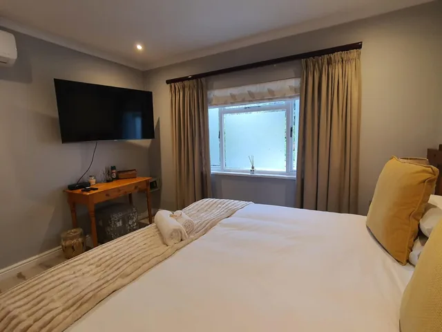 غرفة قياسية بسرير مزدوج أو سريرين منفصلين، Wild Olive Guest House 4/8